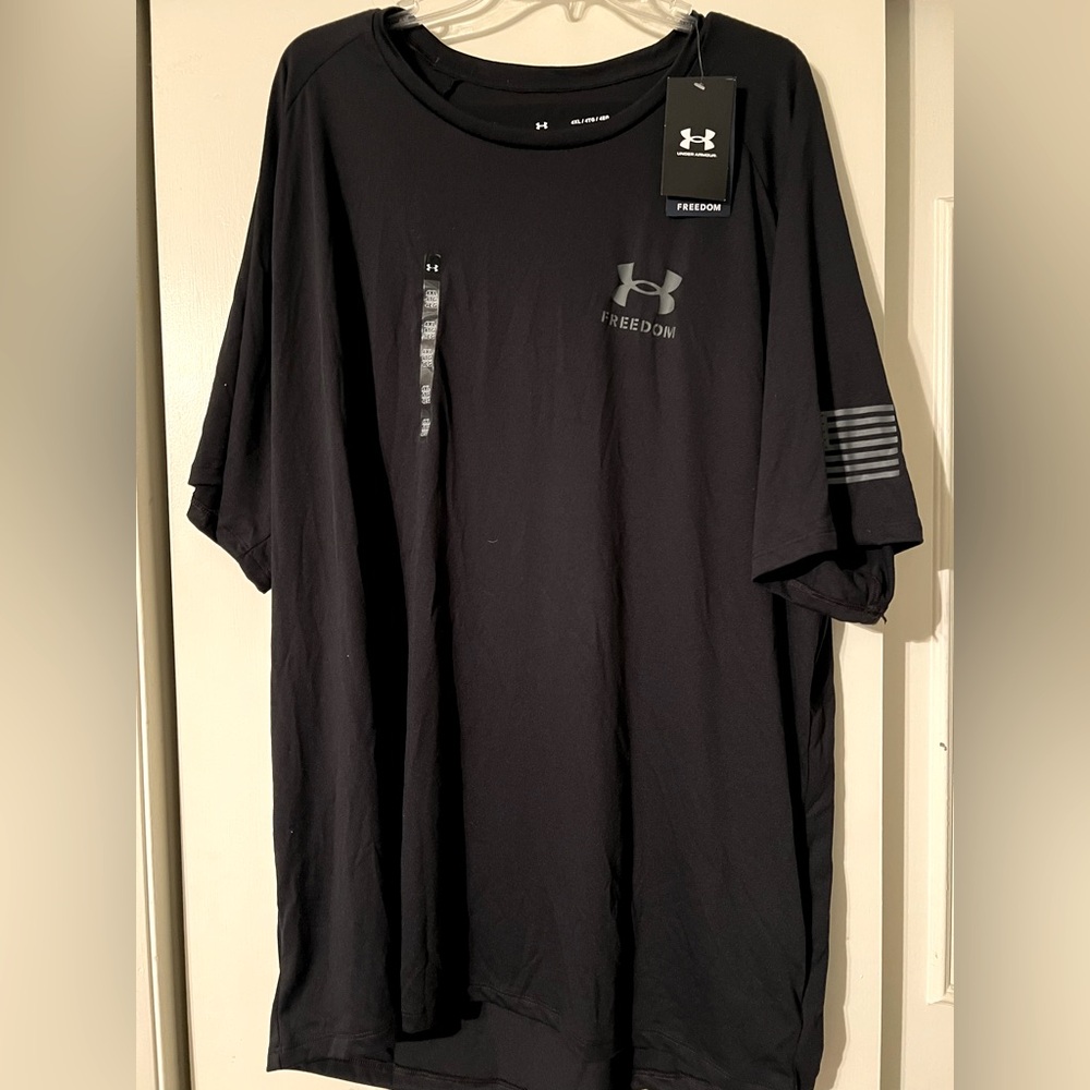 Under Armour The Tech 2.0 Tee Black Men’s Loose Short Sleeve Freedom Flag Shirt